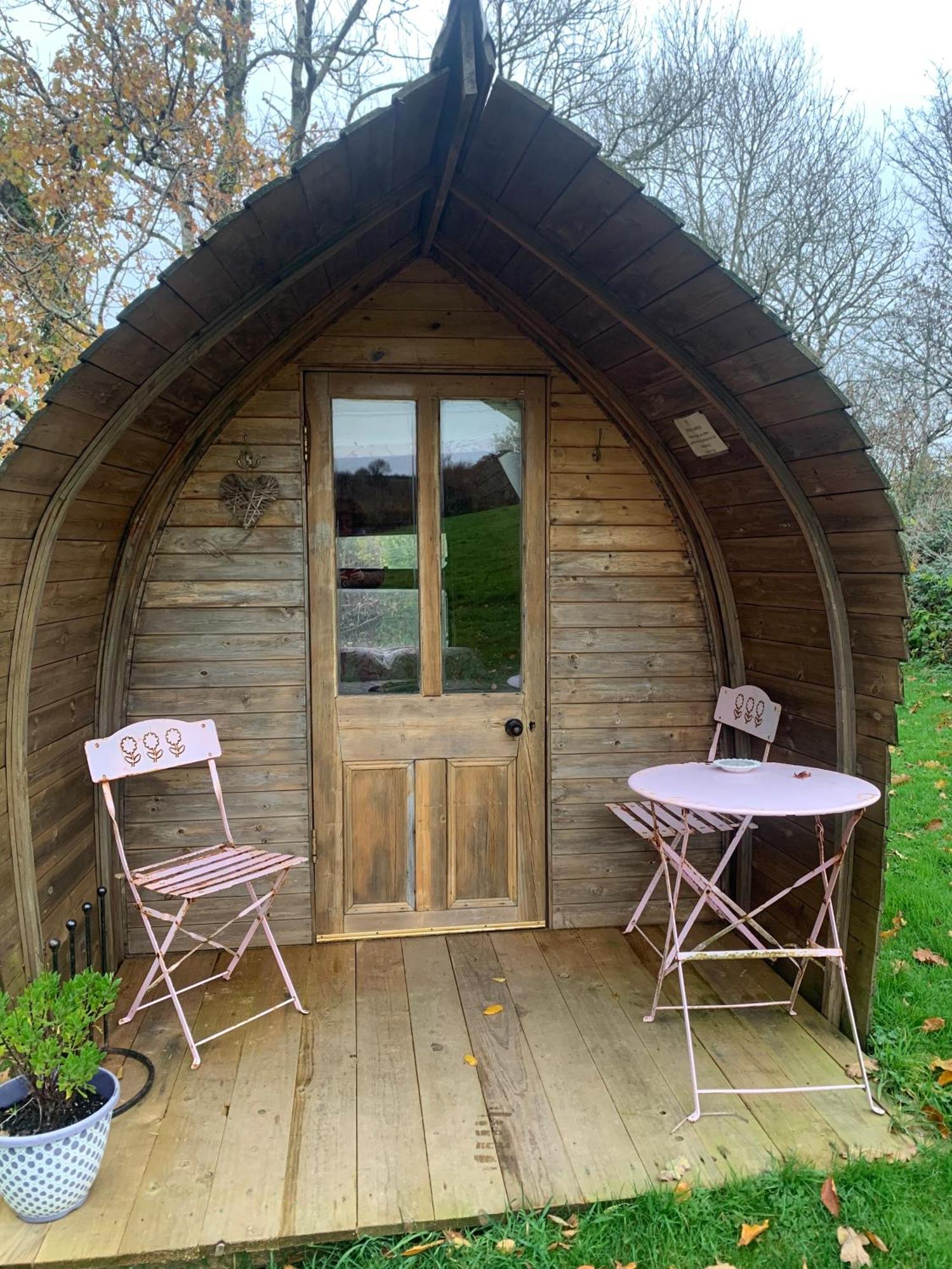 Ceridwen Glamping, Double Decker Bus And Yurts Hotell Llandysul Exteriör bild
