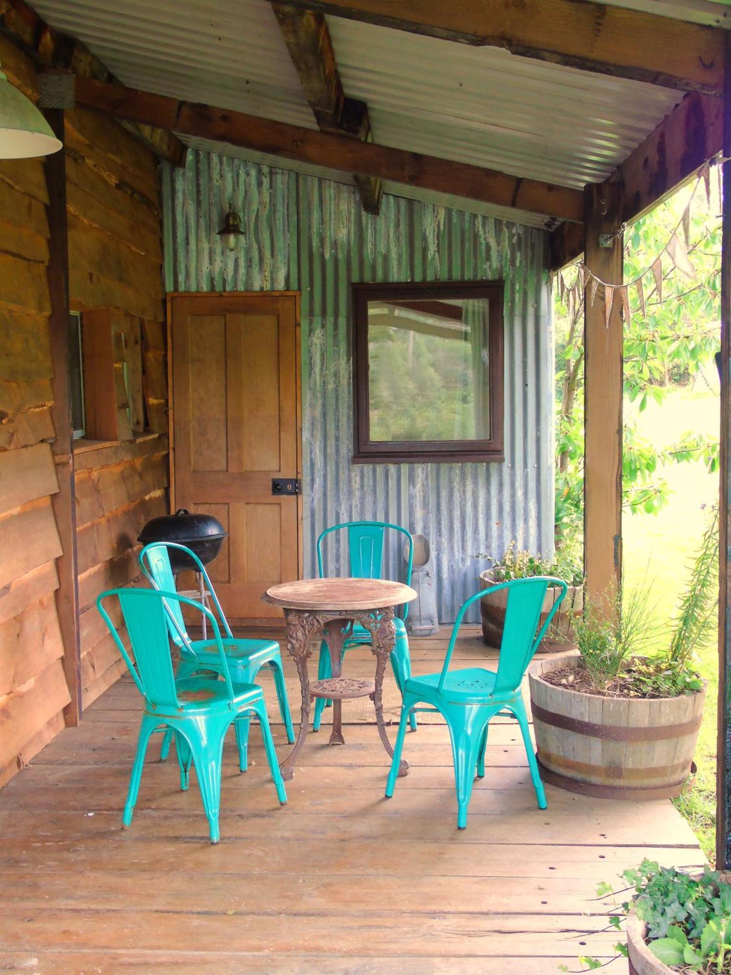 Ceridwen Glamping, Double Decker Bus And Yurts Hotell Llandysul Exteriör bild